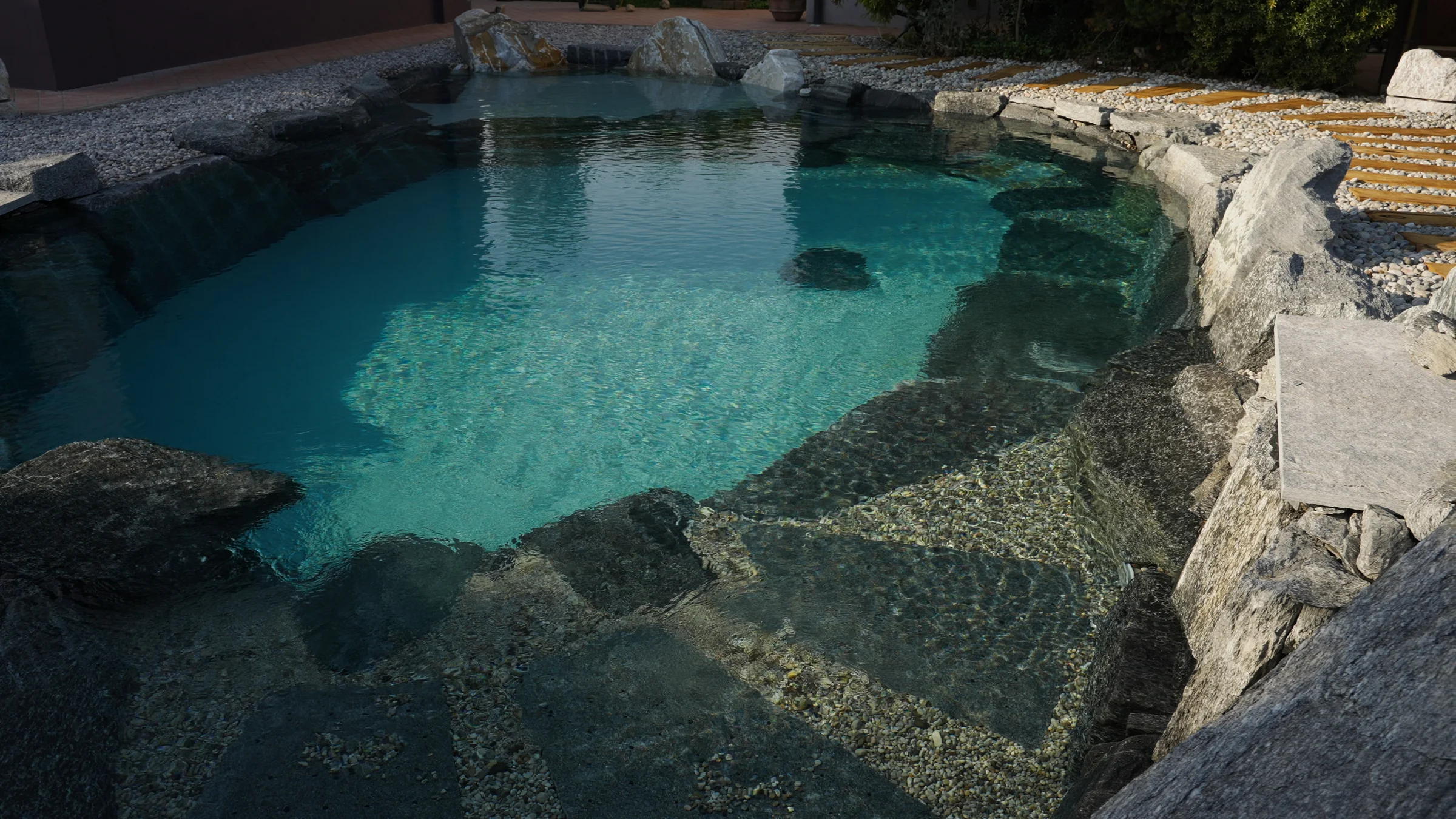 Piscina naturale Garda Natural Pools Design, atmosfera notturna 11